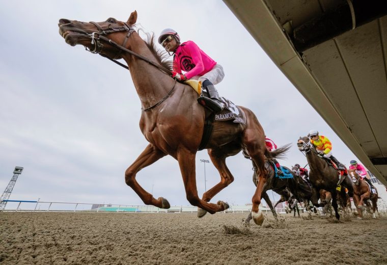 Paramount Prince - King's Plate G1 - Michael Burns/Woodbine