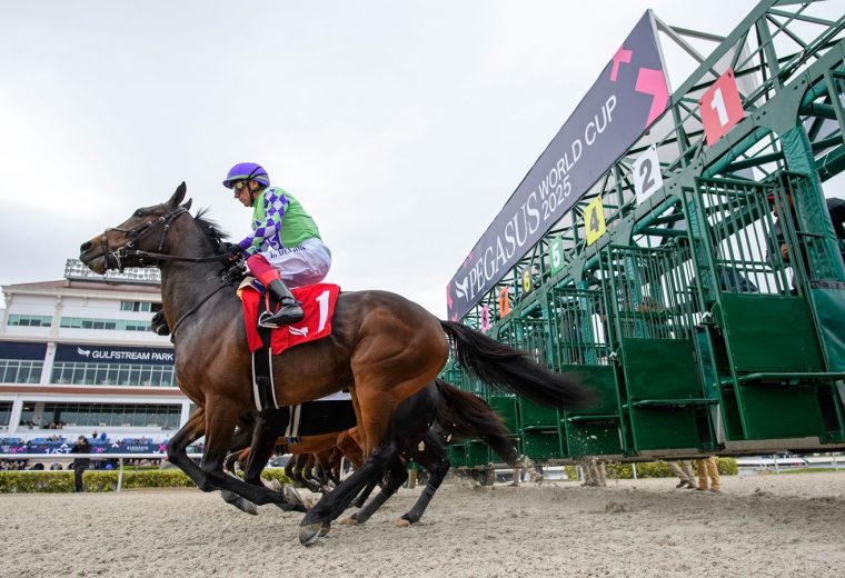 Gulfstream Start - Ryan Thompson/Coglianese Photo