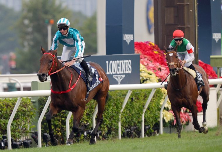 Romantic Warrior - Hong Kong Cup - Foto Hong Kong Jockey Club