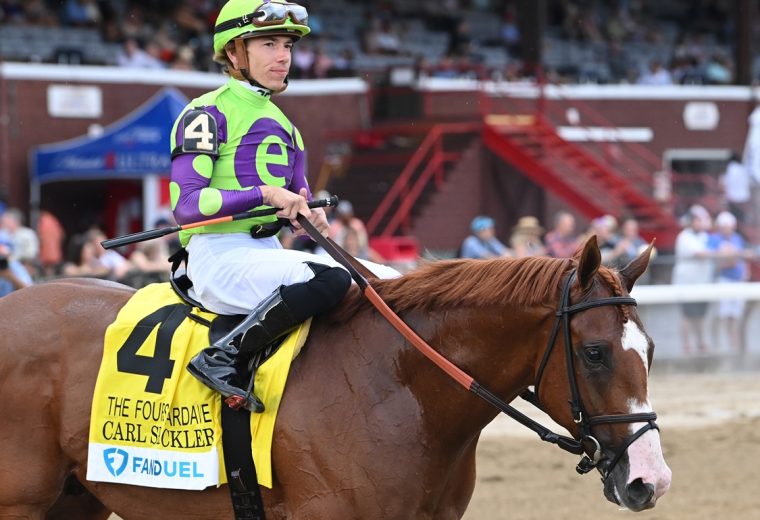Carl Spackler - Susie Raisher - Coglianese Photo