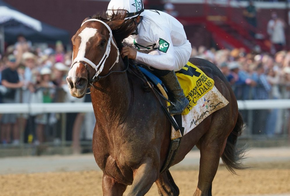 Patch Adams - Coglianese Photo/Joe Labozzetta