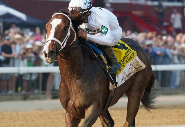 Patch Adams - Coglianese Photo/Joe Labozzetta