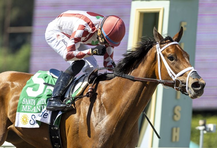 Meaning – Santa Anita Oaks G2 – Benoit Photo – California