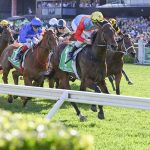 Ka Ying Rising superando a Tempted y Joliestar en el TAB Everest de 2025 – foto vía: Sky Racing World